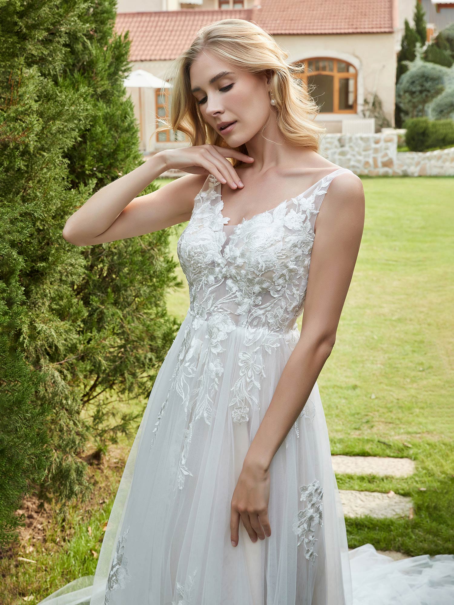 LuxuryOutfits.shop | Affordable Luxury Fashion for Men & Women Online
